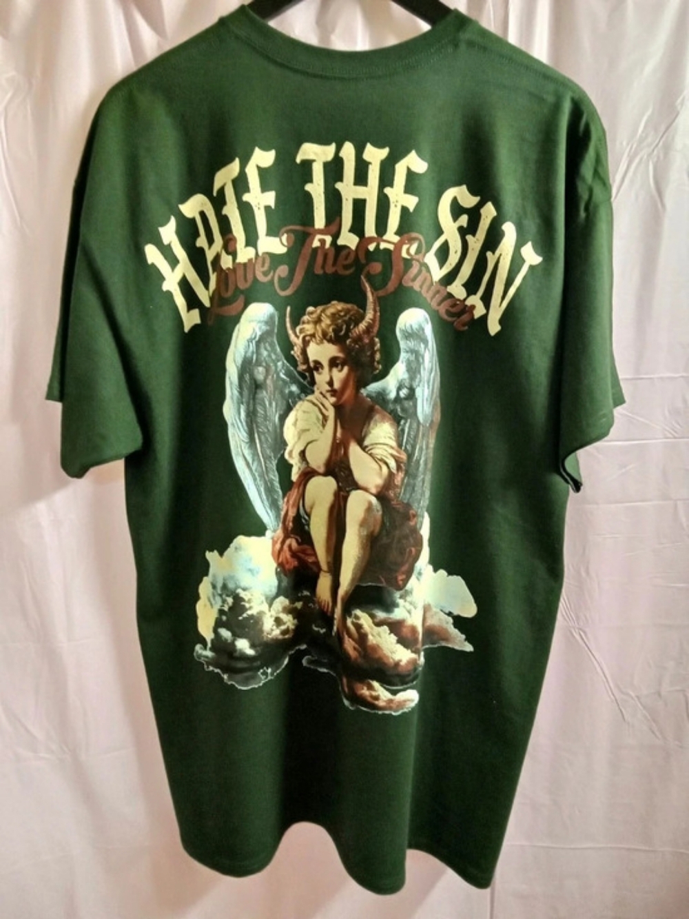 Dopple Hate the Sin graphic tee Graphic Tee in Green.
